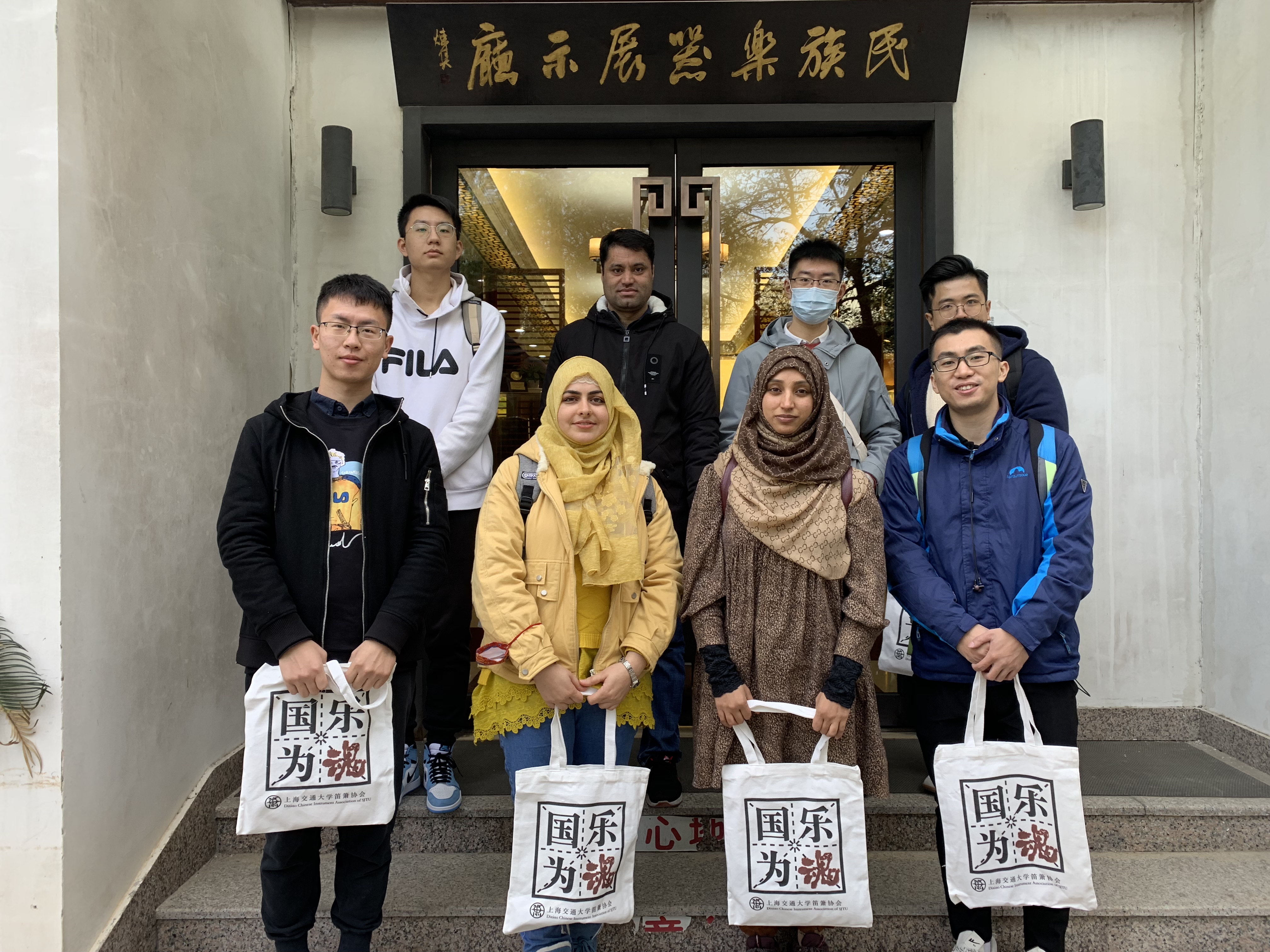 1638451185463747.jpg 1638451185463747.jpg