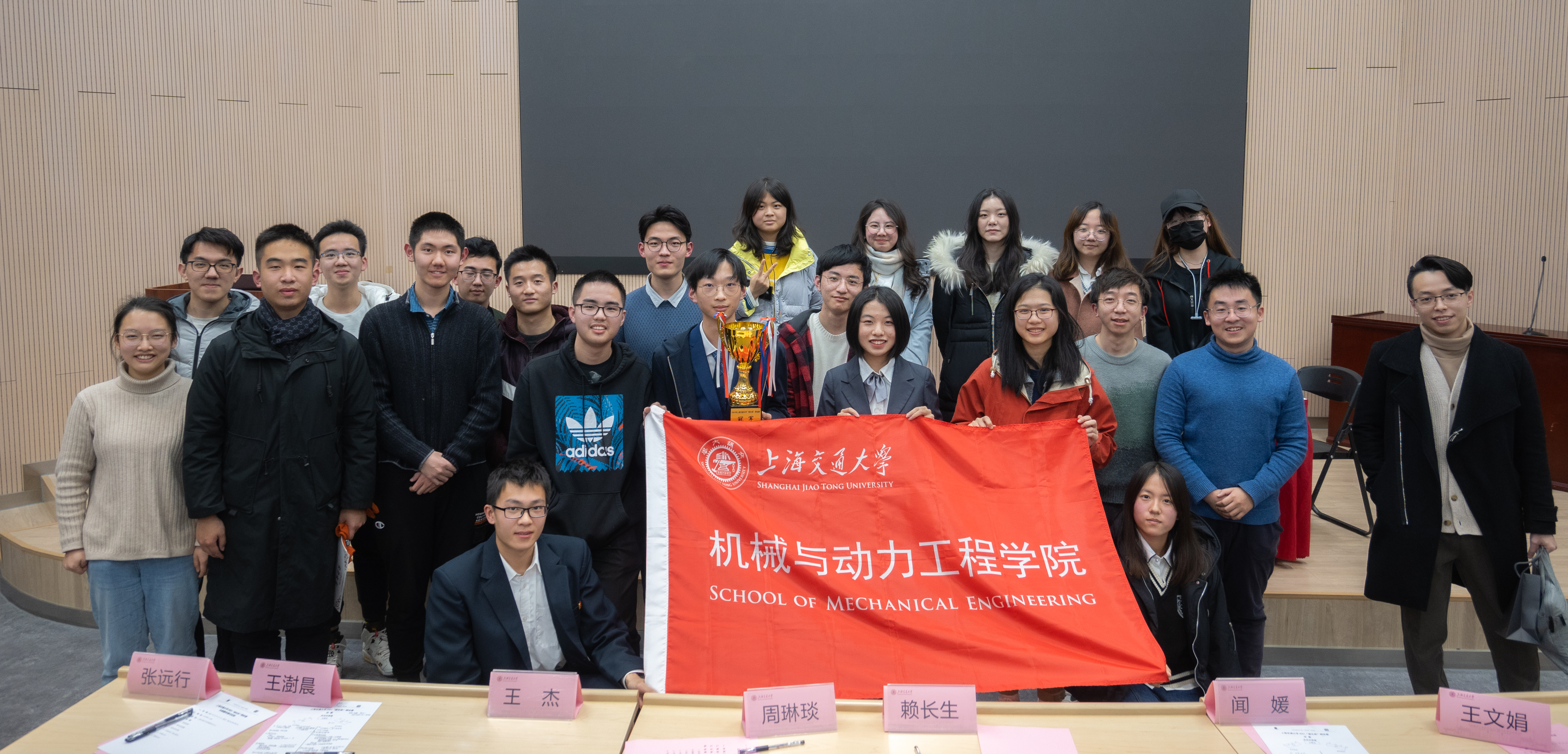 1647086124421599.jpg 1647086124421599.jpg