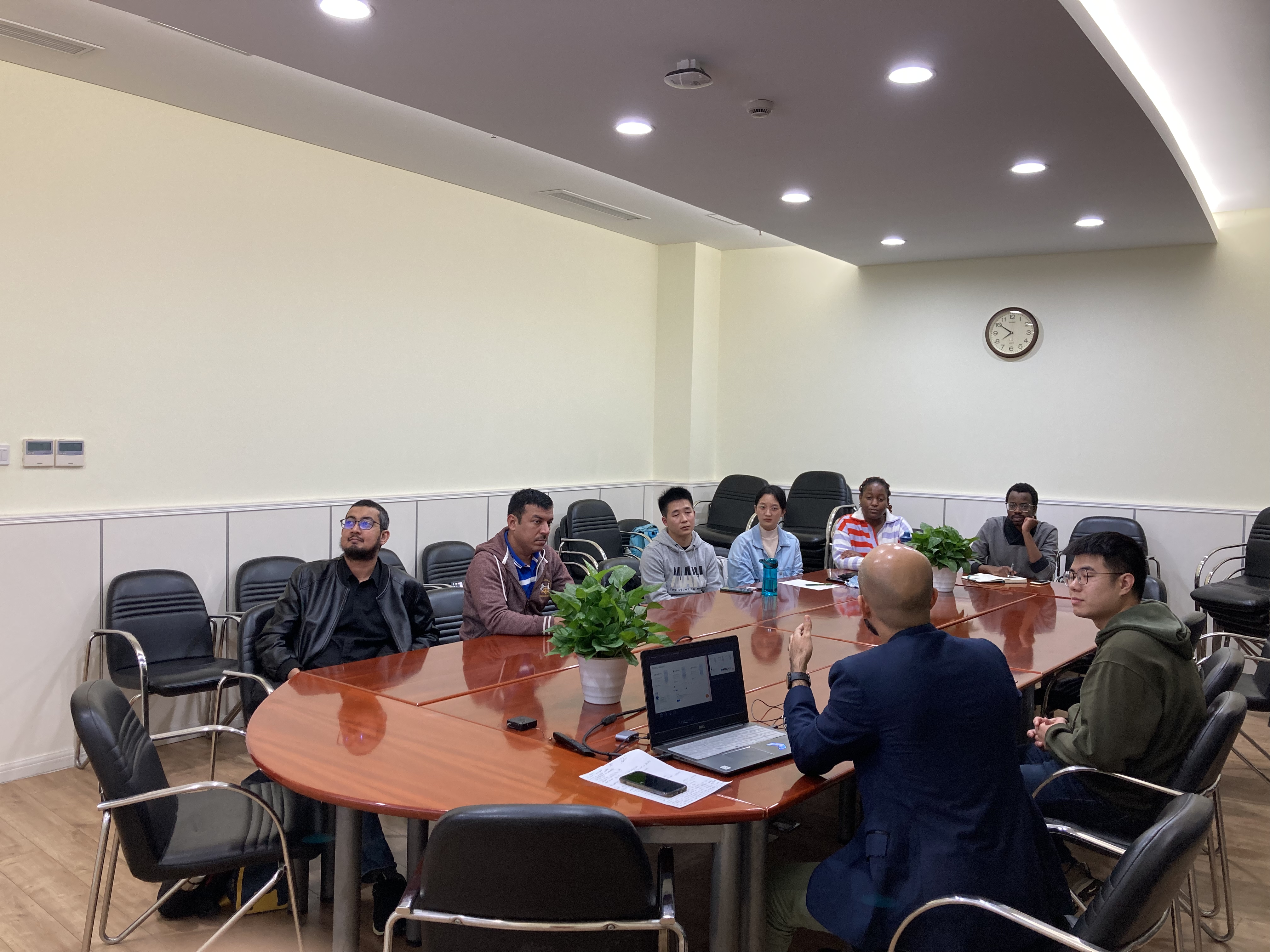 1669897083175541.jpg 1669897083175541.jpg