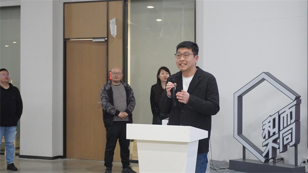 1680008404801789.jpg 图5+安亭镇团委书记朱晔晨致辞.jpg