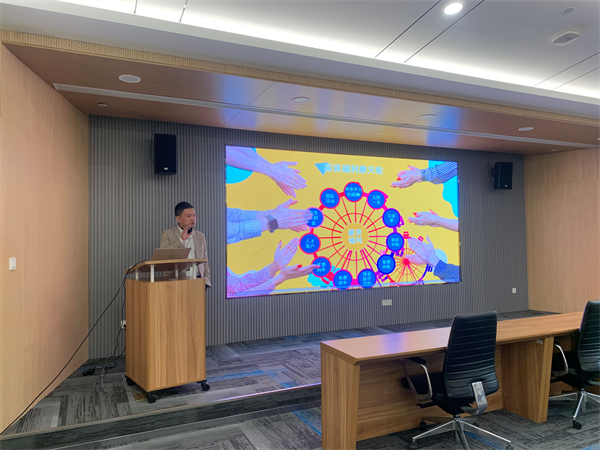 1680008531750820.jpg 图17+王嘉瑞介绍企业文化.jpg