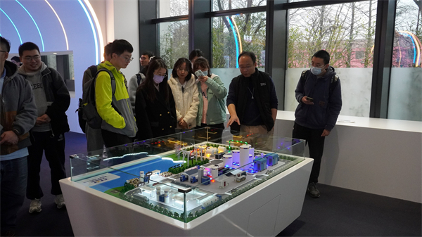 1680008565612947.jpg 图20+上燃动力展厅参观.jpg