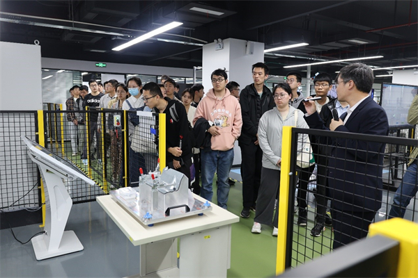 1683891397724321.jpg 1-智造参观.jpg