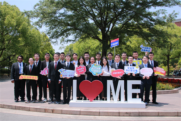 1684406784779963.jpg 图3 自由合影.jpg