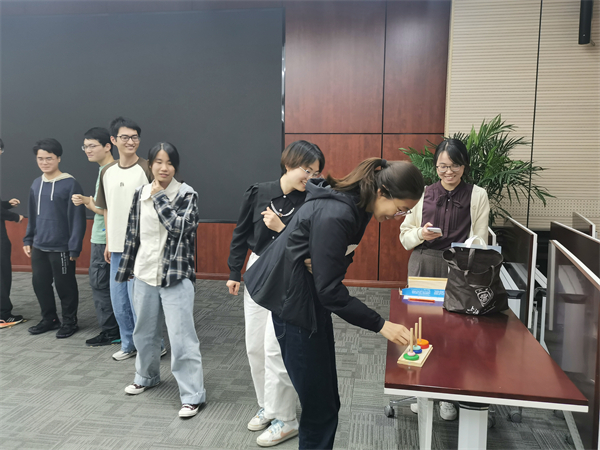 1685359013148298.jpg 汉诺塔.jpg