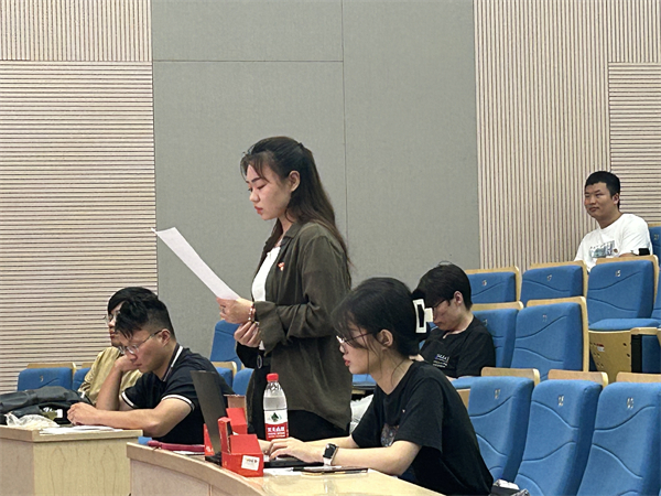 1695208156269871.jpg 图7 党小组组长汇报.jpg