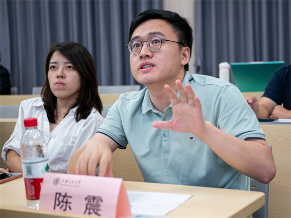 1695904530359846.jpg 图8 评委提问.jpg