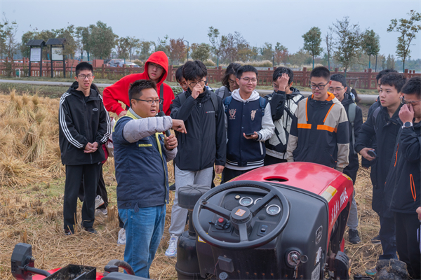 1700567122395729.jpg 图三.jpg