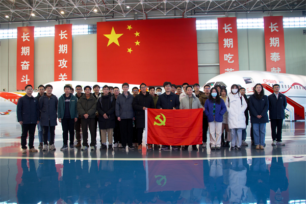 1703679563154575.jpg 1.选型中心合影.jpg