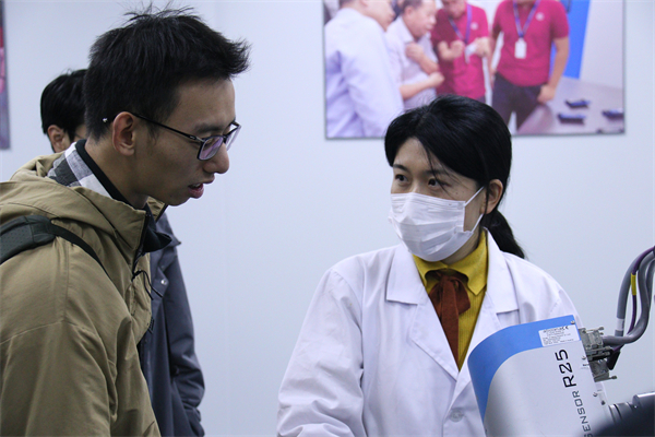 1706009066386700.jpg 图5 临港智能制造联培基地参观学习.jpg