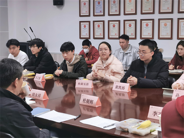 1708781958922126.jpg 图二_学生代表发言.jpg