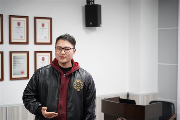 1710247944696502.jpg 图2 朱甬麒老师发言.jpg