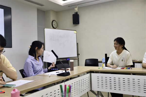 1716299427579159.jpg 图5 房树人.jpg