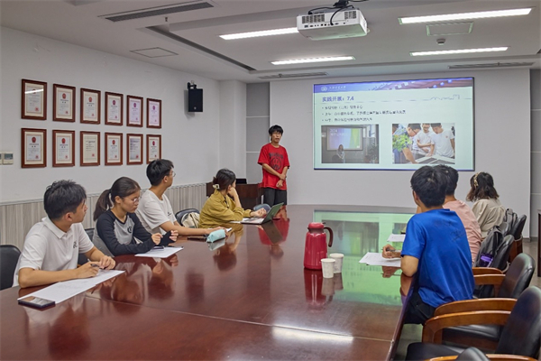 1727176812871639.jpg 图1 答辩现场照片.jpg