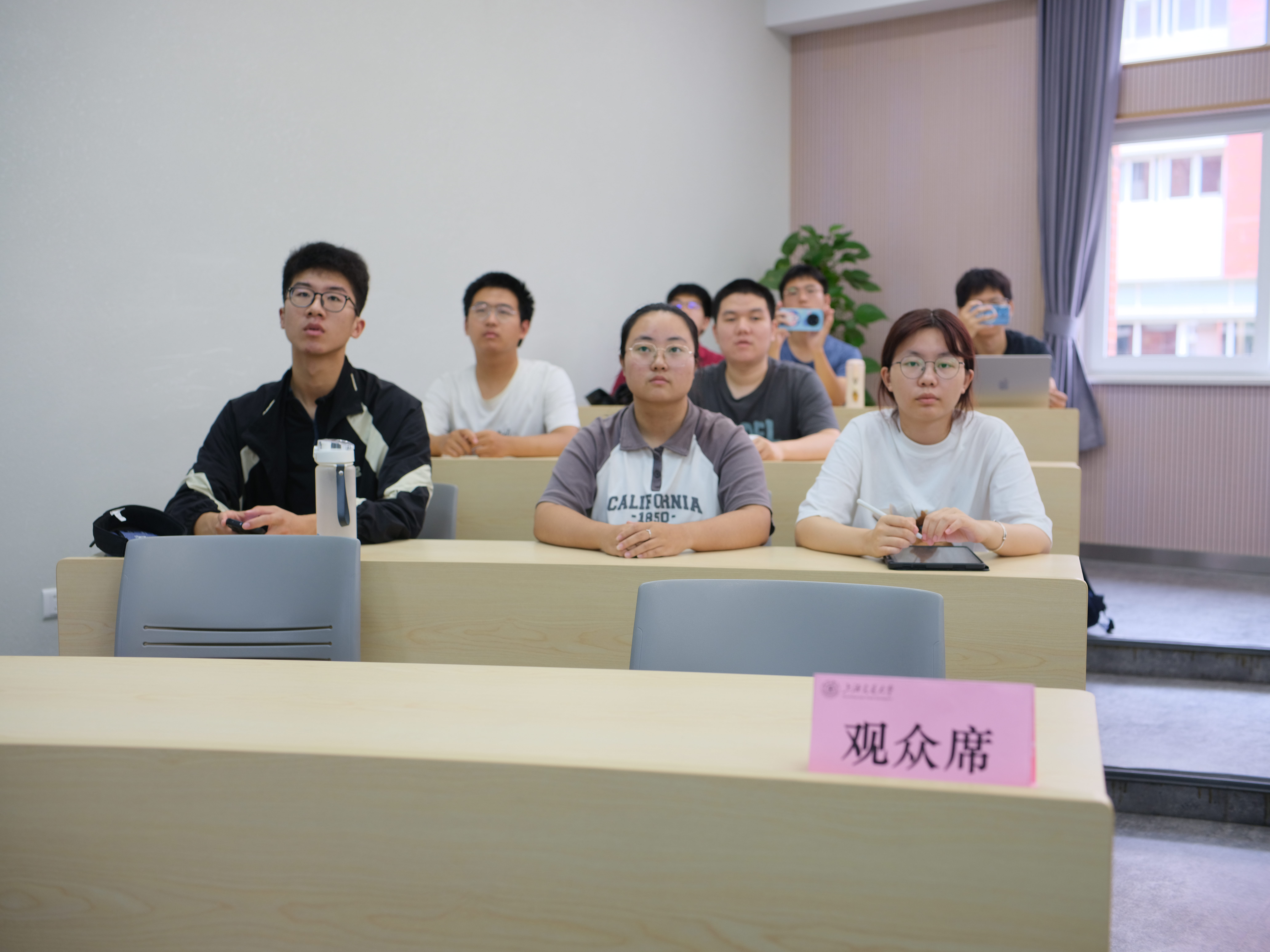 1728983525105027.jpg 1728983525105027.jpg