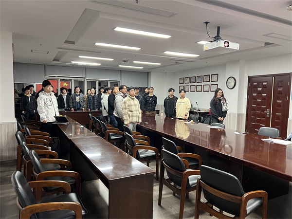 1733233919620805.jpg 图1 全体奏唱国歌.jpg