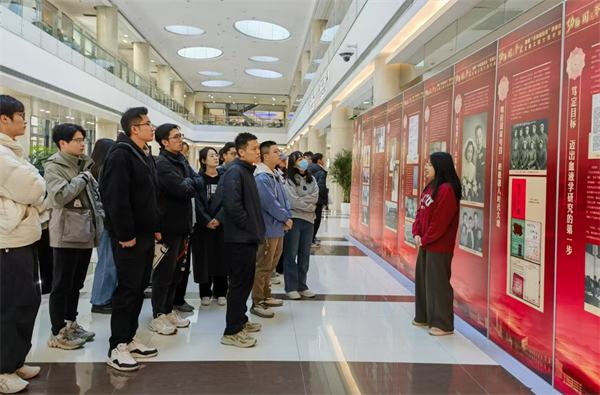 1733318619142109.jpg 图片2-参观现场(2).jpg