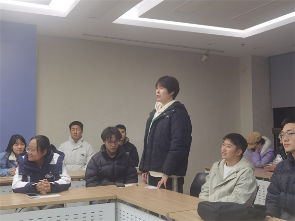 1735133817394440.jpg e1ff3d743d8700ec62ecc42b19cd04f.jpg